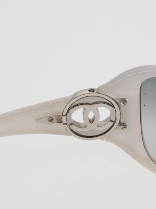 CHANEL Sunglasses plastic White CC Auth 162589 main image 12
